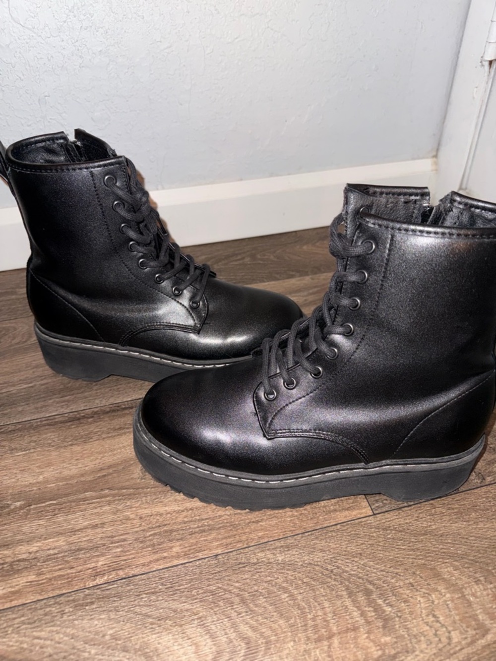 Steve Madden Black Lace-Up Platform Ankle Boots
